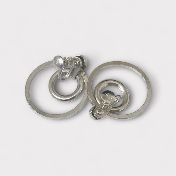 Vintage Coro Signed Circle Earrings, Screw back Dangly Earrings. - Picture 2 of 4
